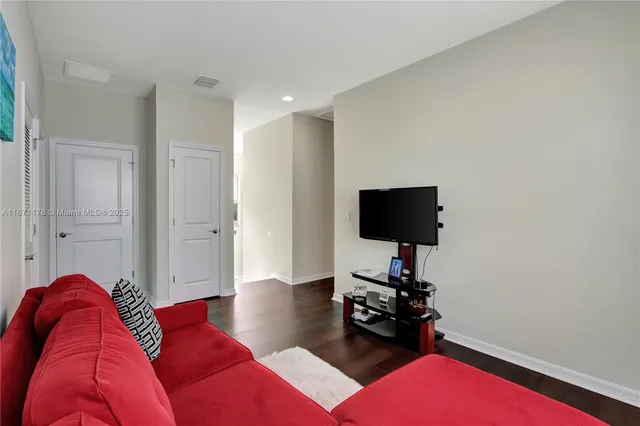 $860,000 | 4353 Large Leaf Lane, Hollywood, FL 33021