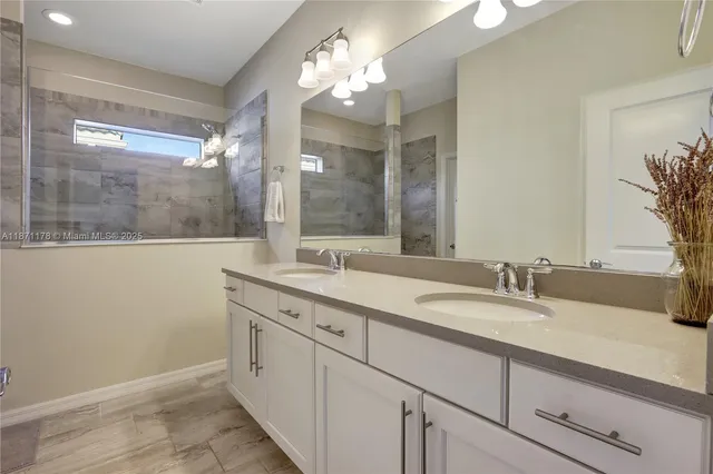 $860,000 | 4353 Large Leaf Lane, Hollywood, FL 33021