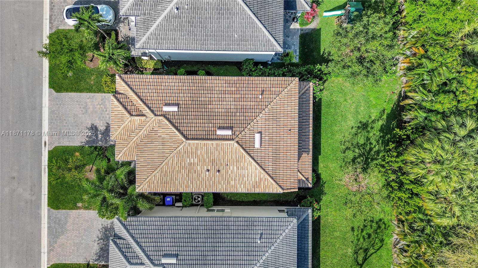 4353 Large Leaf Lane Hollywood, FL 33021 - Photo 2 of 31