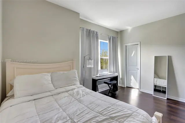 $860,000 | 4353 Large Leaf Lane, Hollywood, FL 33021