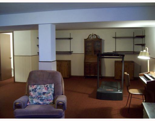 851 North Whitmore Road North Huntingdon, PA 15642 - Photo 11 of 18 Den/Family/Great Room.
