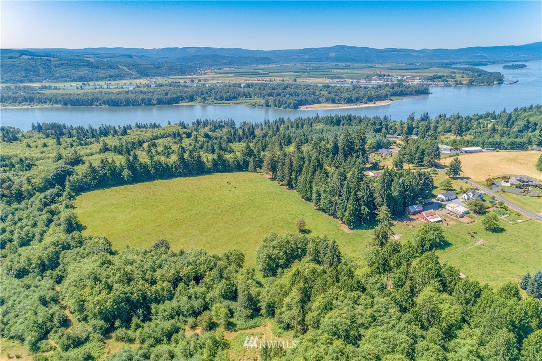 340 Bunker Hill Road Longview, WA 98632 - Photo 35 of 35 an aerial view of ocean with residential house and lake view