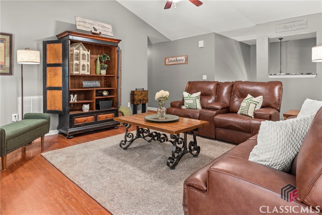 230 Hannah Drive Colbert, GA 30628 - Photo 5 of 58 Gallery Image 5