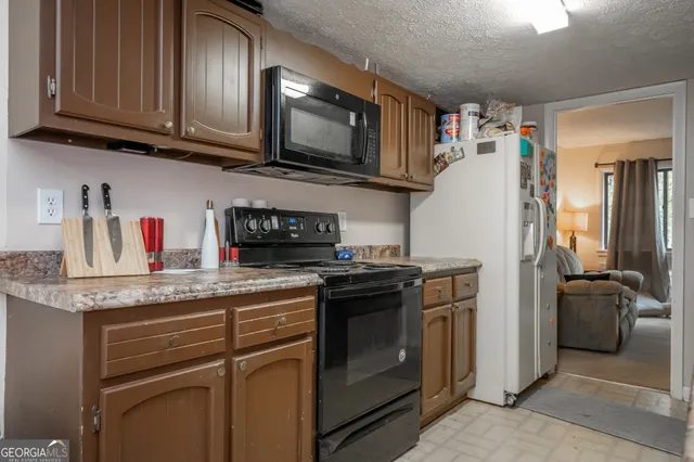 $1,400 | 187 Woodstone Drive, Athens, GA 30605