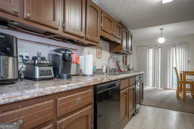 $1,400 | 187 Woodstone Drive, Athens, GA 30605