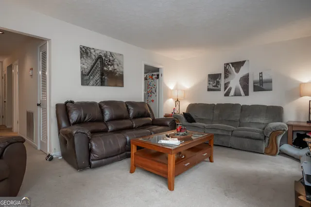 $1,400 | 187 Woodstone Drive, Athens, GA 30605