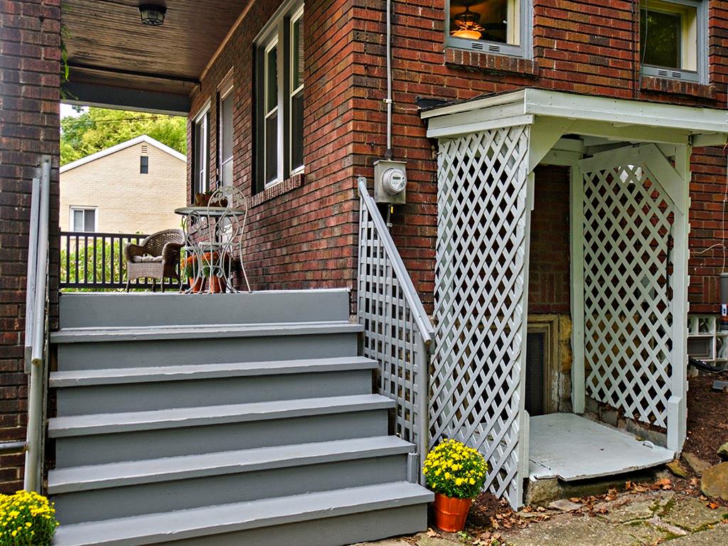 5230 Verona Road Verona, PA 15147 - Photo 4 of 25 Gallery Image 4