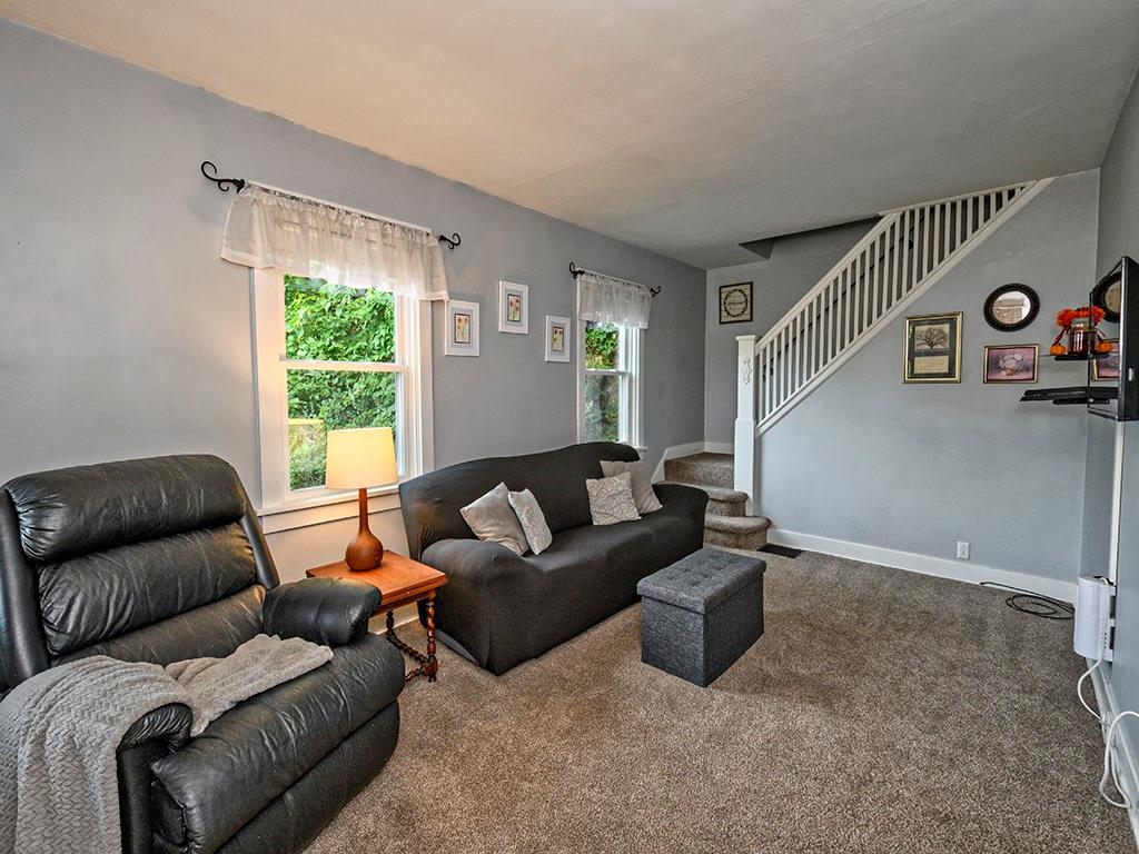 5230 Verona Road Verona, PA 15147 - Photo 6 of 25 Gallery Image 6