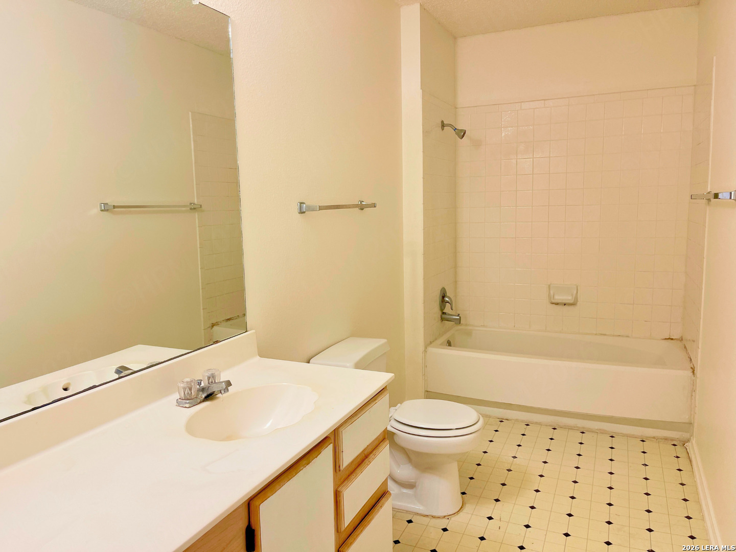 8206 Longhorn Ridge Drive Converse, TX 78109 - Photo 11 of 17
