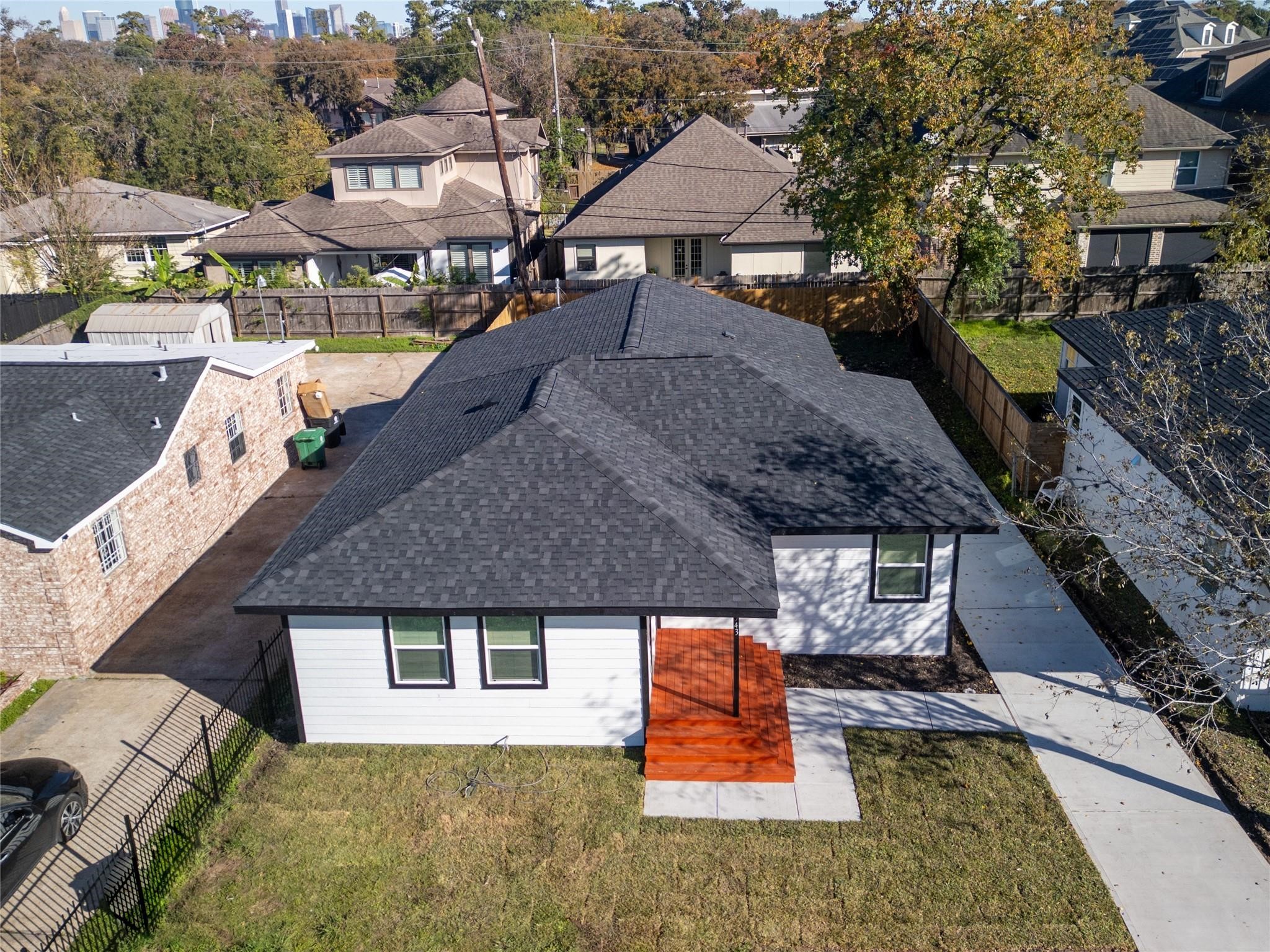 3543 Charleston Street Houston, TX 77021 - Photo 13 of 13 a front view of a house with a yard