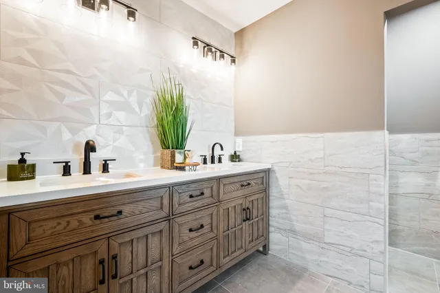 $399,990 | 178 Fulton Avenue, Charles Town, WV 25414