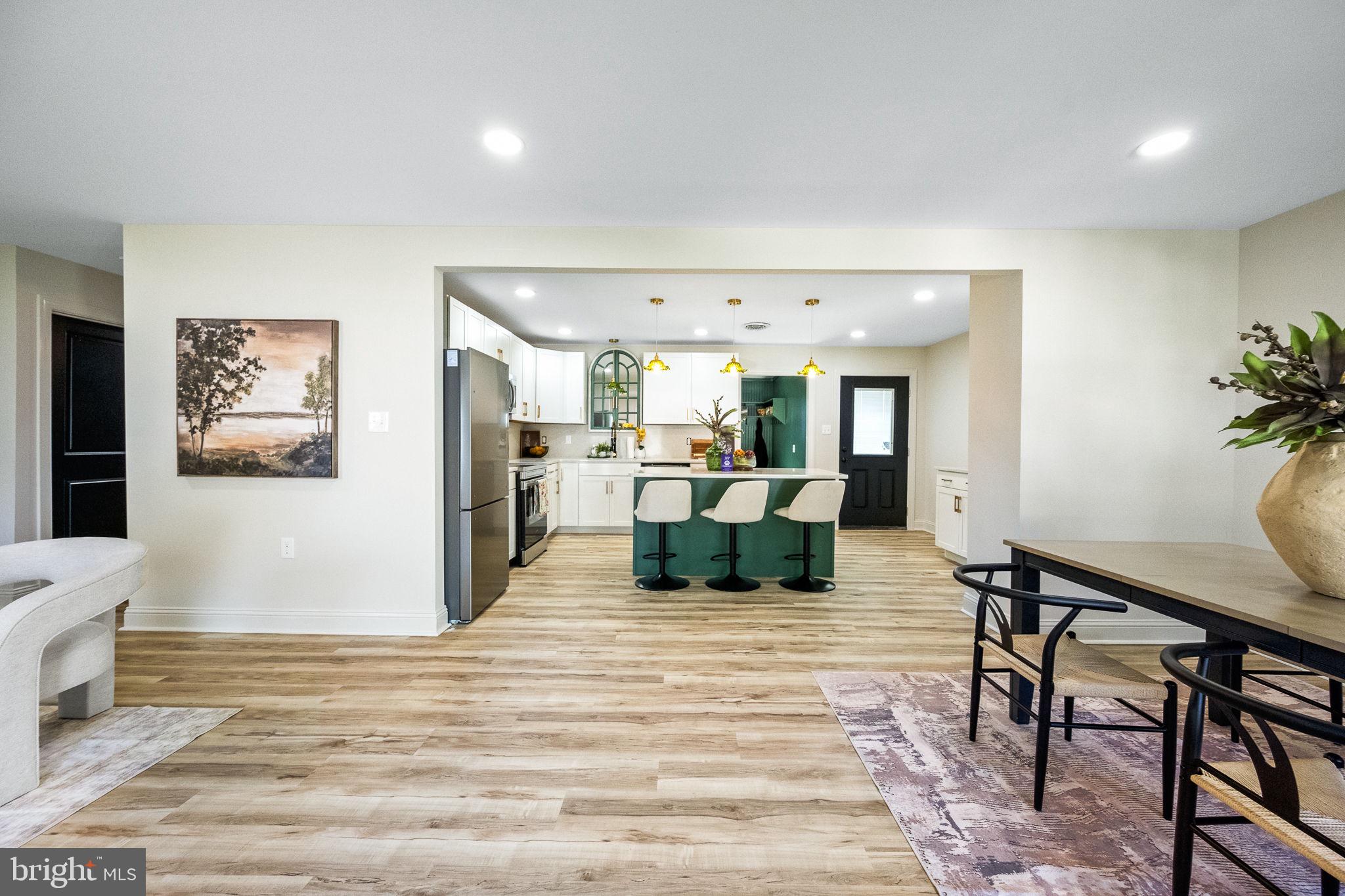 178 Fulton Avenue Charles Town, WV 25414 - Photo 4 of 30 a living room with furniture