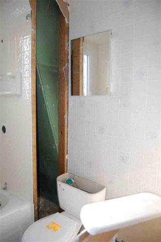 2417 Flushing Road Flint, MI 48504 - Photo 7 of 10 20106931-6.JPG
