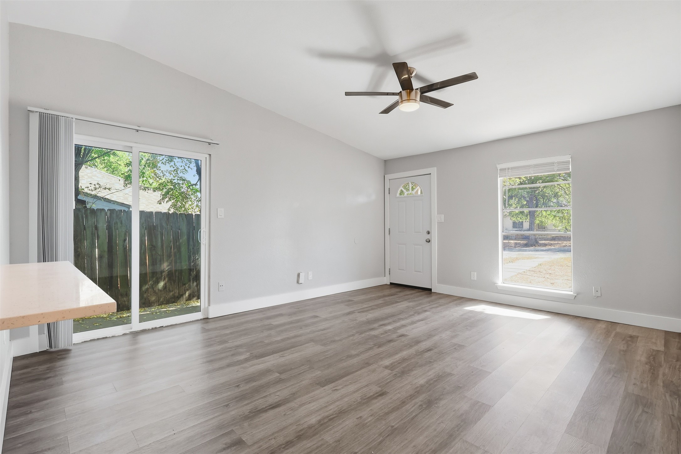 5106 Nuckols Crossing Road, Unit B Austin, TX 78744 - Photo 3 of 8