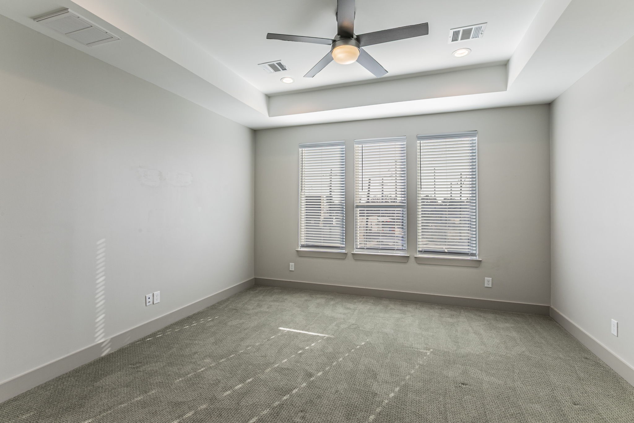 5714 Kemp Street Houston, TX 77023 - Photo 9 of 24