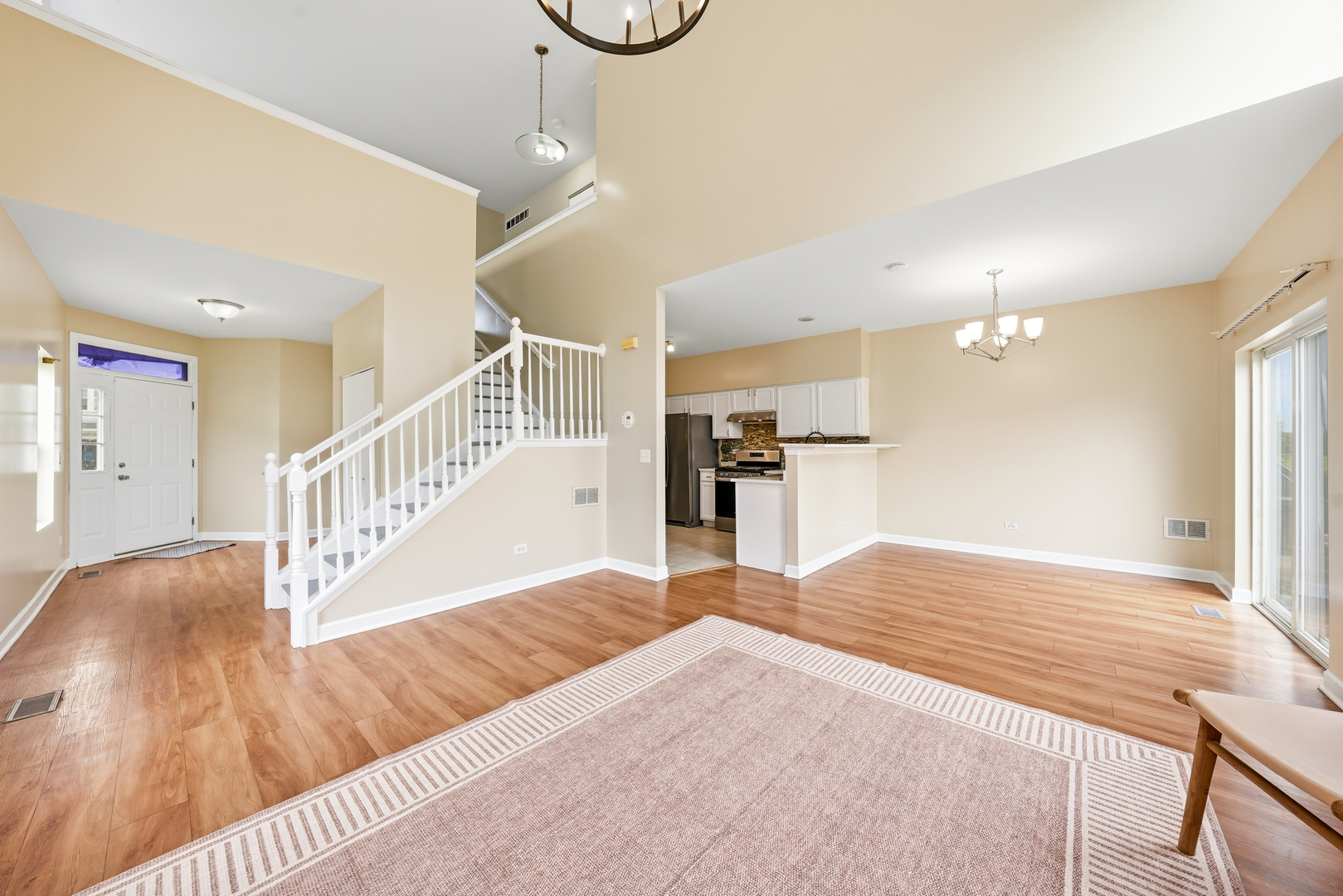 189 Malibu Drive Romeoville, IL 60446 - Photo 3 of 23