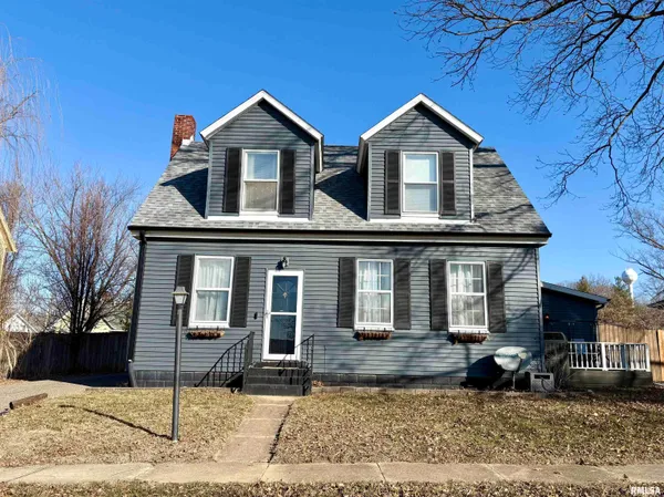 $169,900 | 305 East Frederick Street, Arenzville, IL 62611