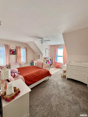 $169,900 | 305 East Frederick Street, Arenzville, IL 62611