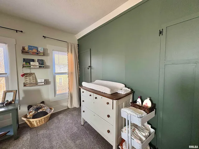 $169,900 | 305 East Frederick Street, Arenzville, IL 62611