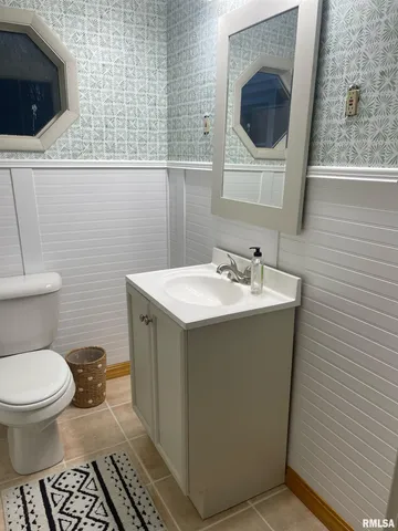 $169,900 | 305 East Frederick Street, Arenzville, IL 62611