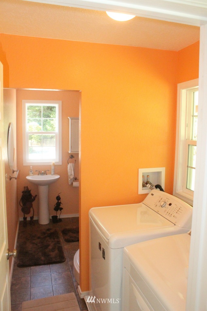 240 Evergreen Road Kelso, WA 98626 - Photo 14 of 24 Gallery Image 14