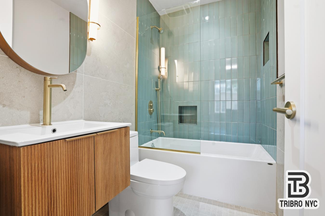 129 Russell Street, Unit 2R Brooklyn, NY 11222 - Photo 9 of 10 Photo 9