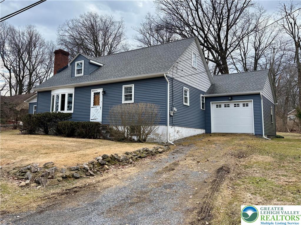 824 Kern Street Bethlehem, PA 18015 - Photo 2 of 27