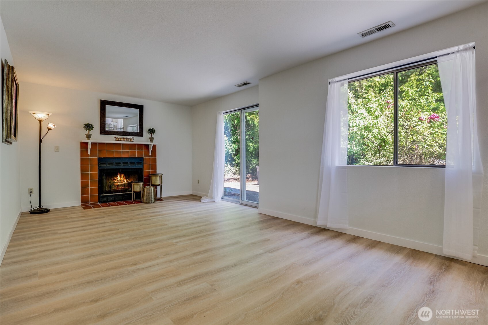1124 South 23rd Street Renton, WA 98055 - Photo 8 of 24 Gallery Image 8