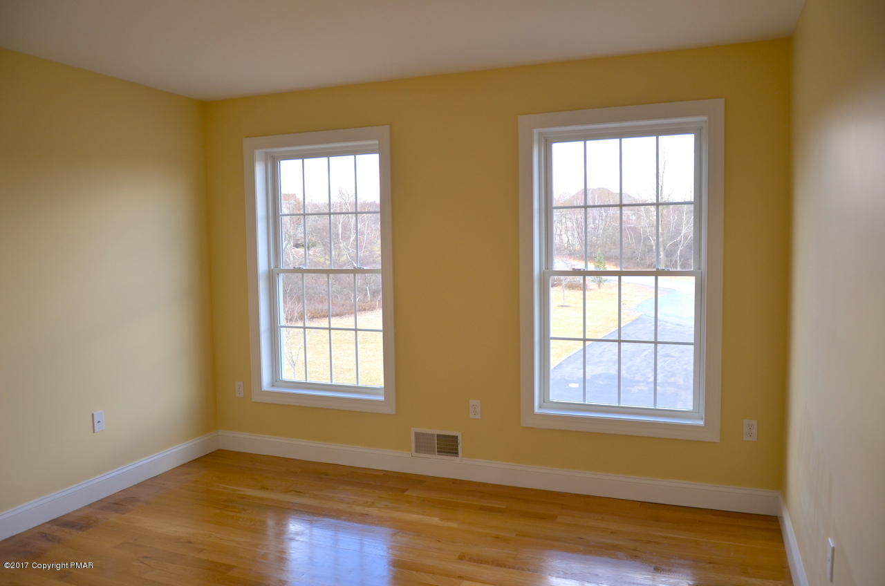 19 Reed Court Albrightsville, PA 18210 - Photo 32 of 37 Bedroom 3
