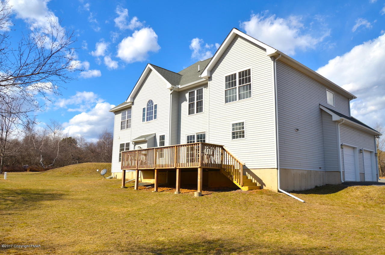 19 Reed Court Albrightsville, PA 18210 - Photo 36 of 37 Backyard View