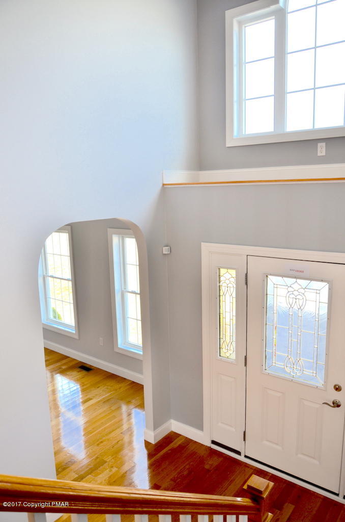 19 Reed Court Albrightsville, PA 18210 - Photo 6 of 37 Entrance 2