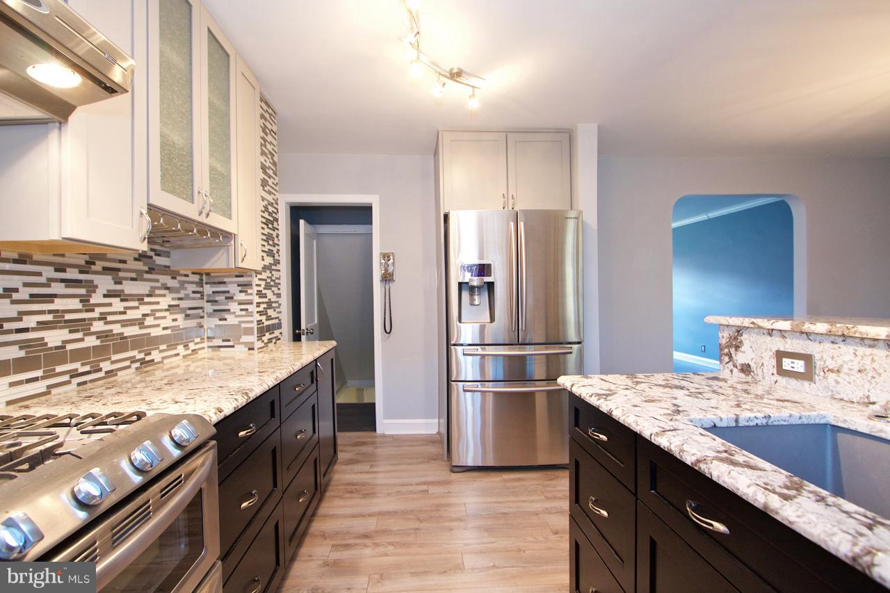 8213 Pleasant Plains Road Baltimore, MD 21286 - Photo 3 of 21 Kitchen