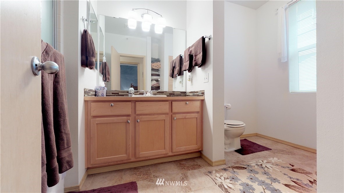 2804 Southeast 8th Place, Unit 2106 Renton, WA 98058 - Photo 17 of 22 Gallery Image 17