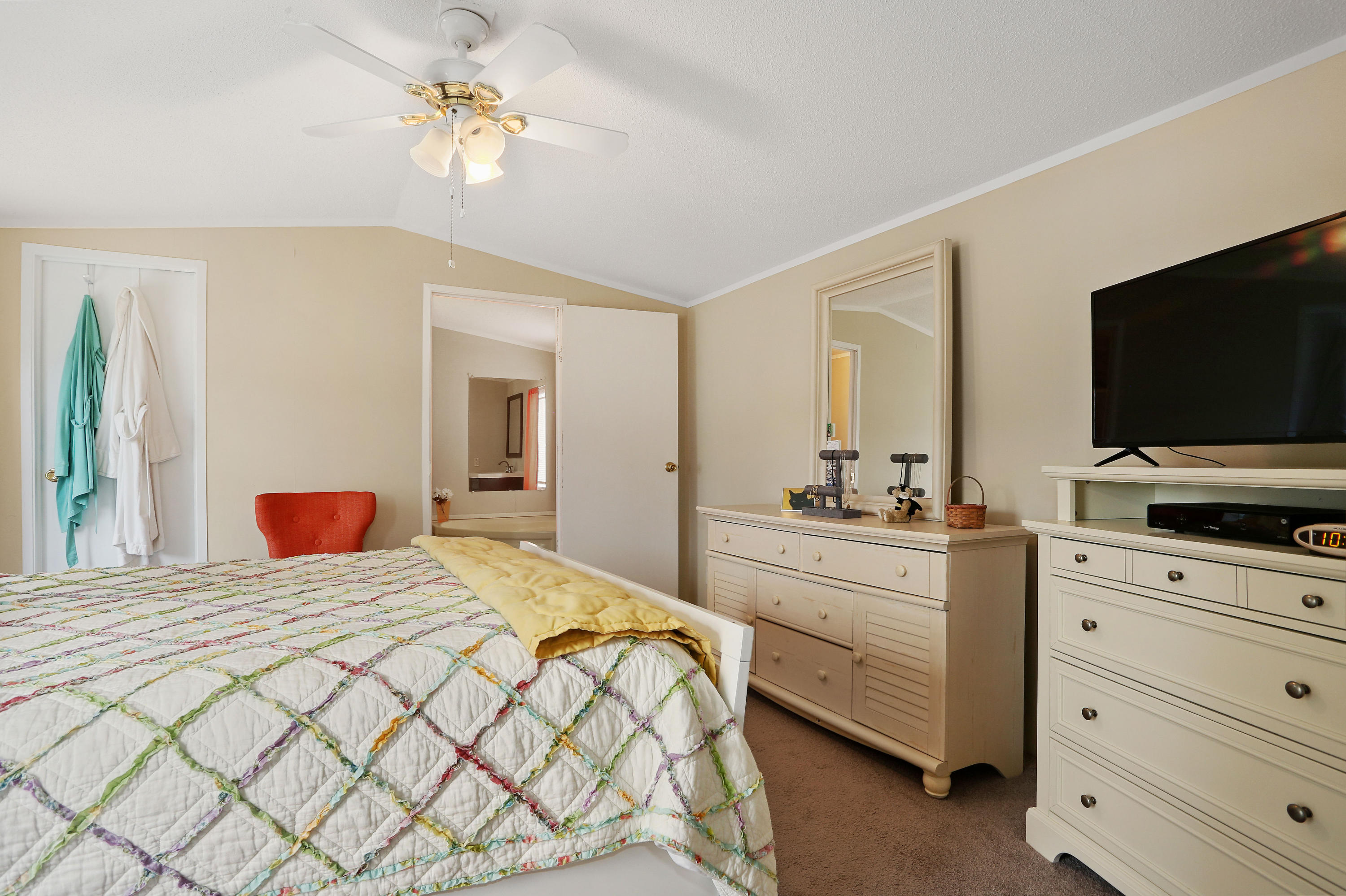 9 Alfred Street Wareham, MA 02538 - Photo 14 of 21 9AlfLR-14