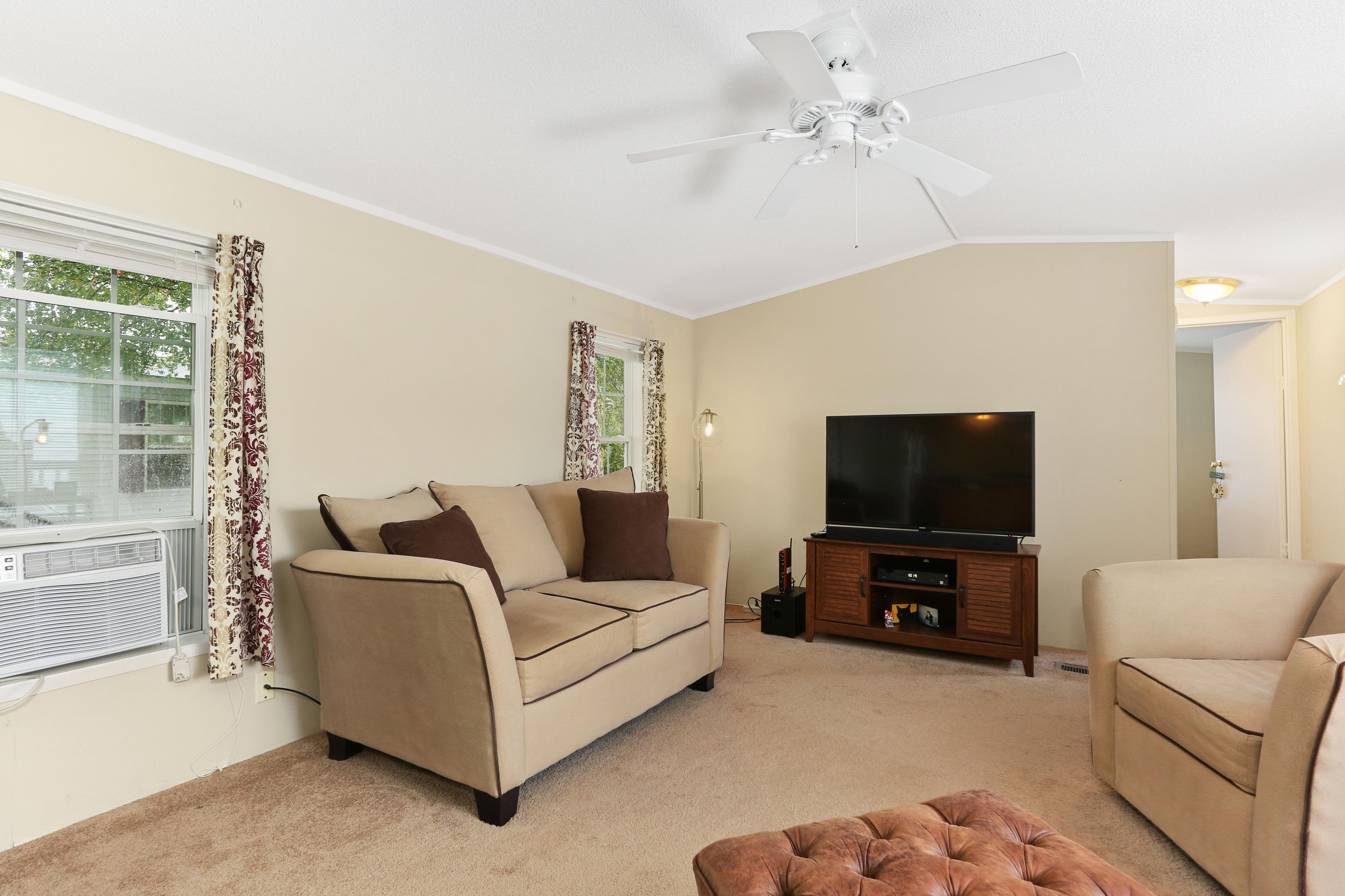 9 Alfred Street Wareham, MA 02538 - Photo 4 of 21 9AlfLR-4