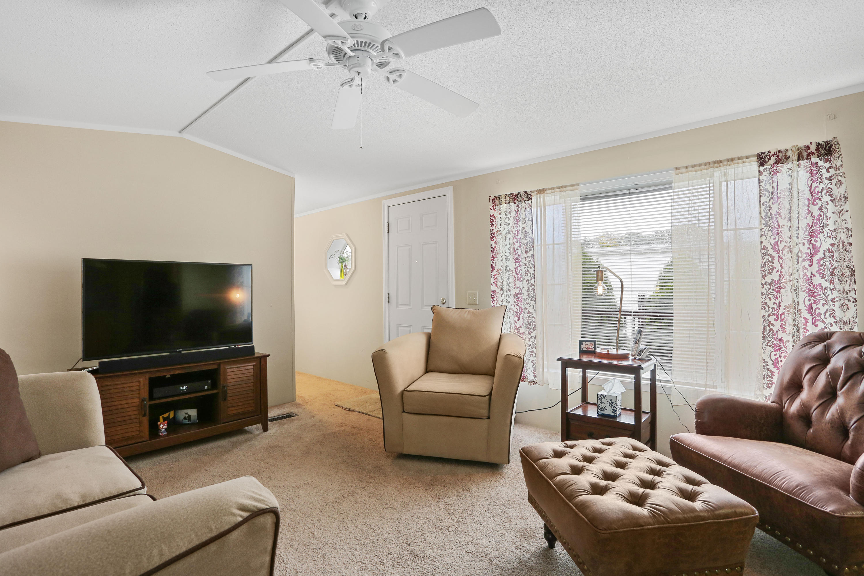 9 Alfred Street Wareham, MA 02538 - Photo 5 of 21 9AlfLR-5