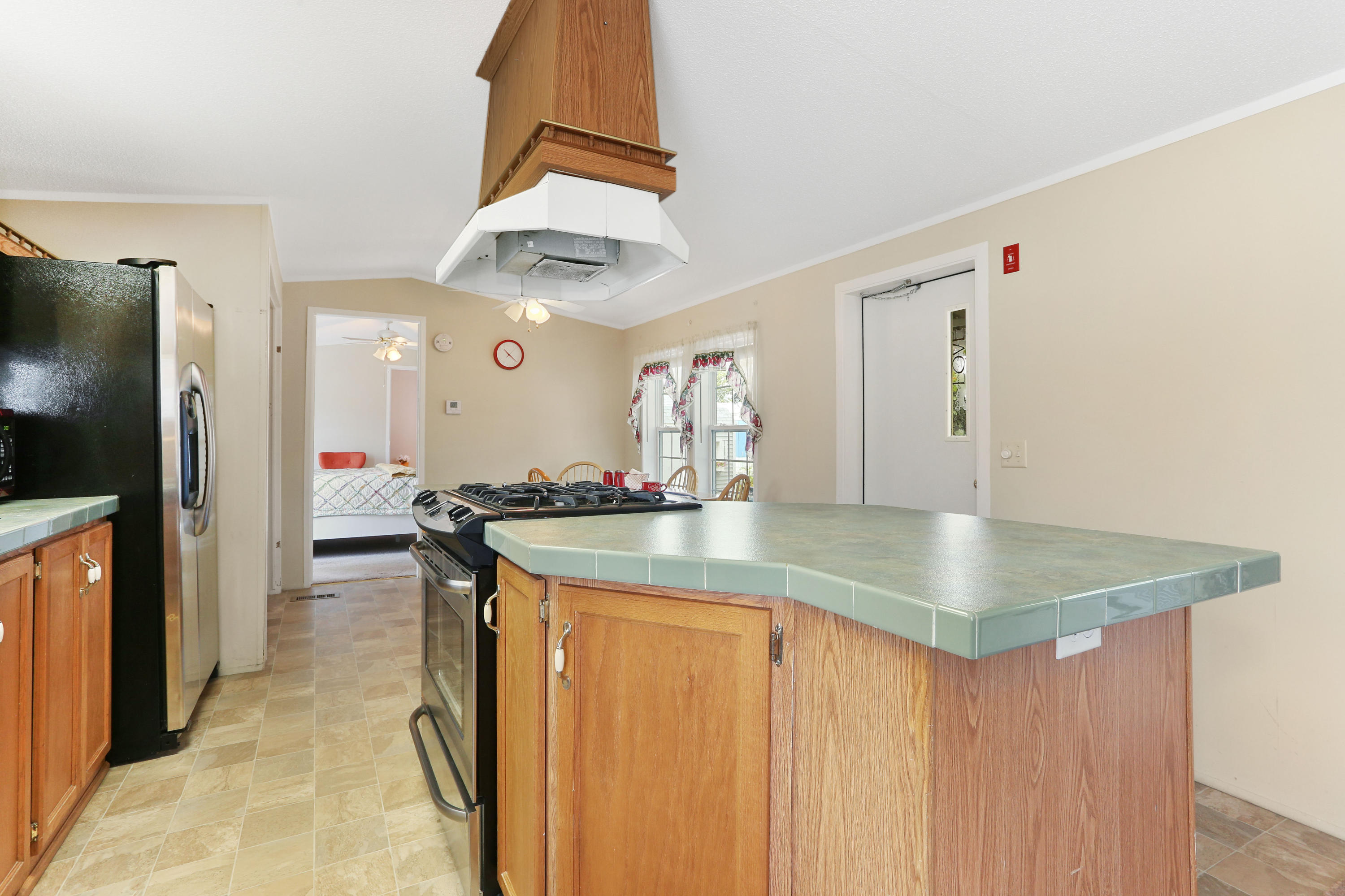 9 Alfred Street Wareham, MA 02538 - Photo 8 of 21 9AlfLR-8