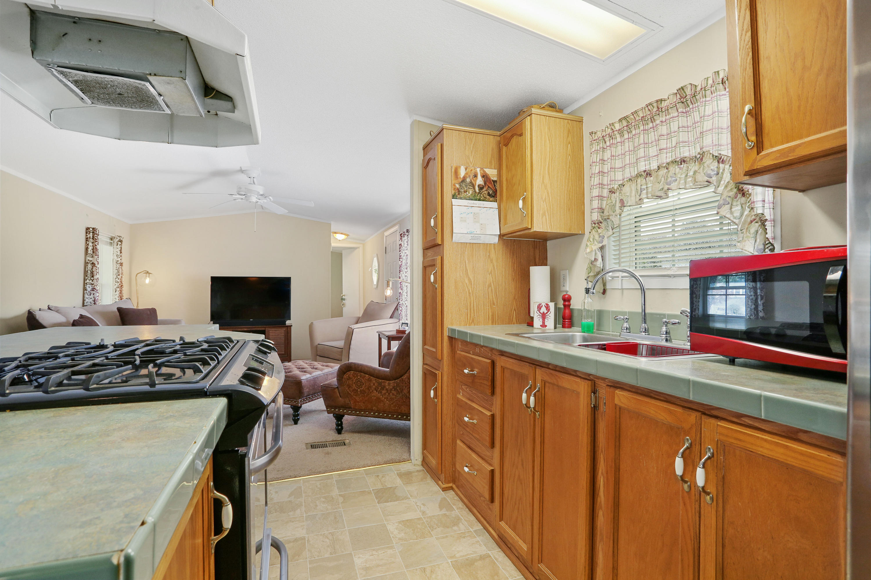 9 Alfred Street Wareham, MA 02538 - Photo 9 of 21 9AlfLR-9