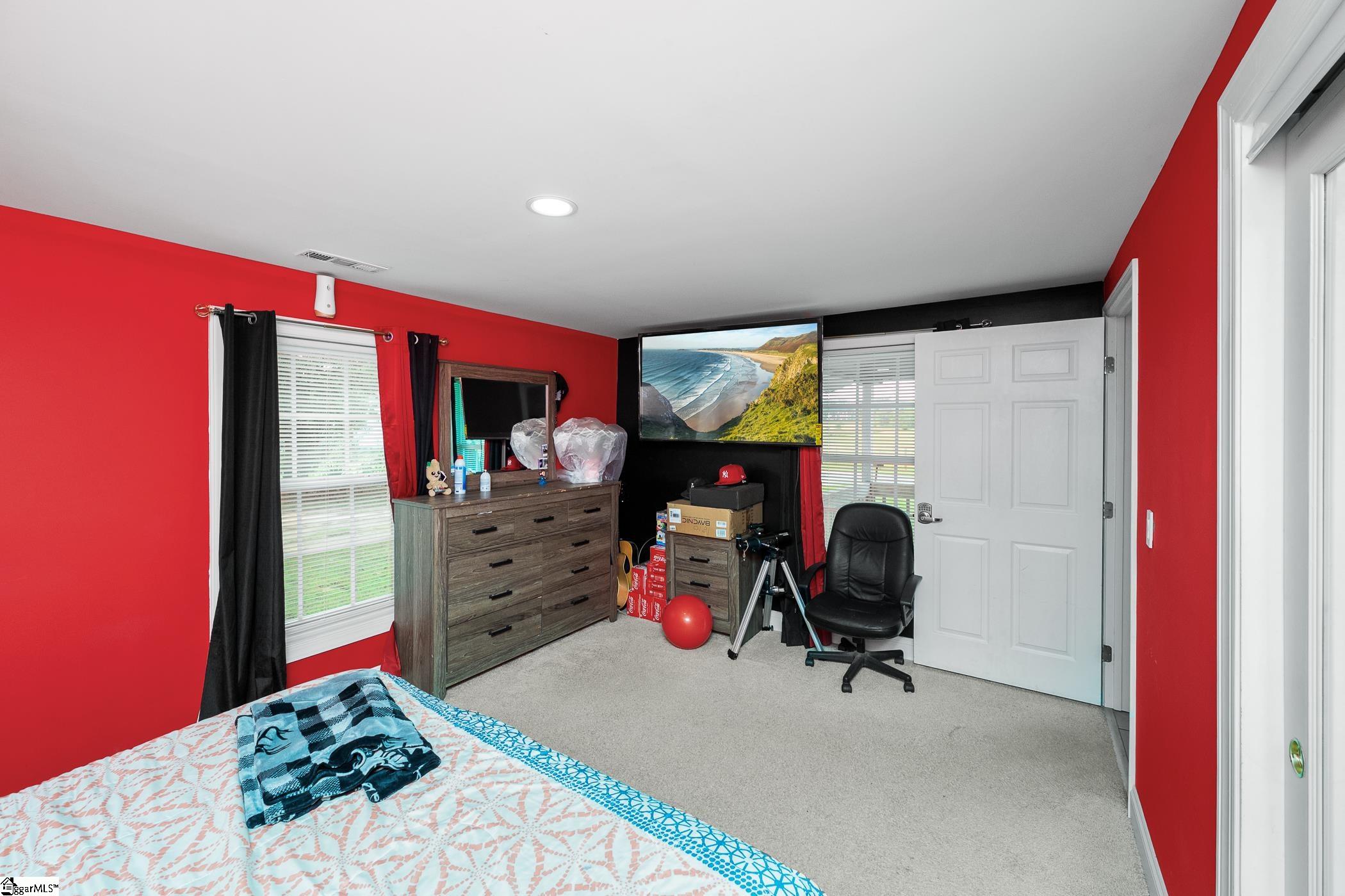 358 Finley Road Easley, SC 29642 - Photo 13 of 20