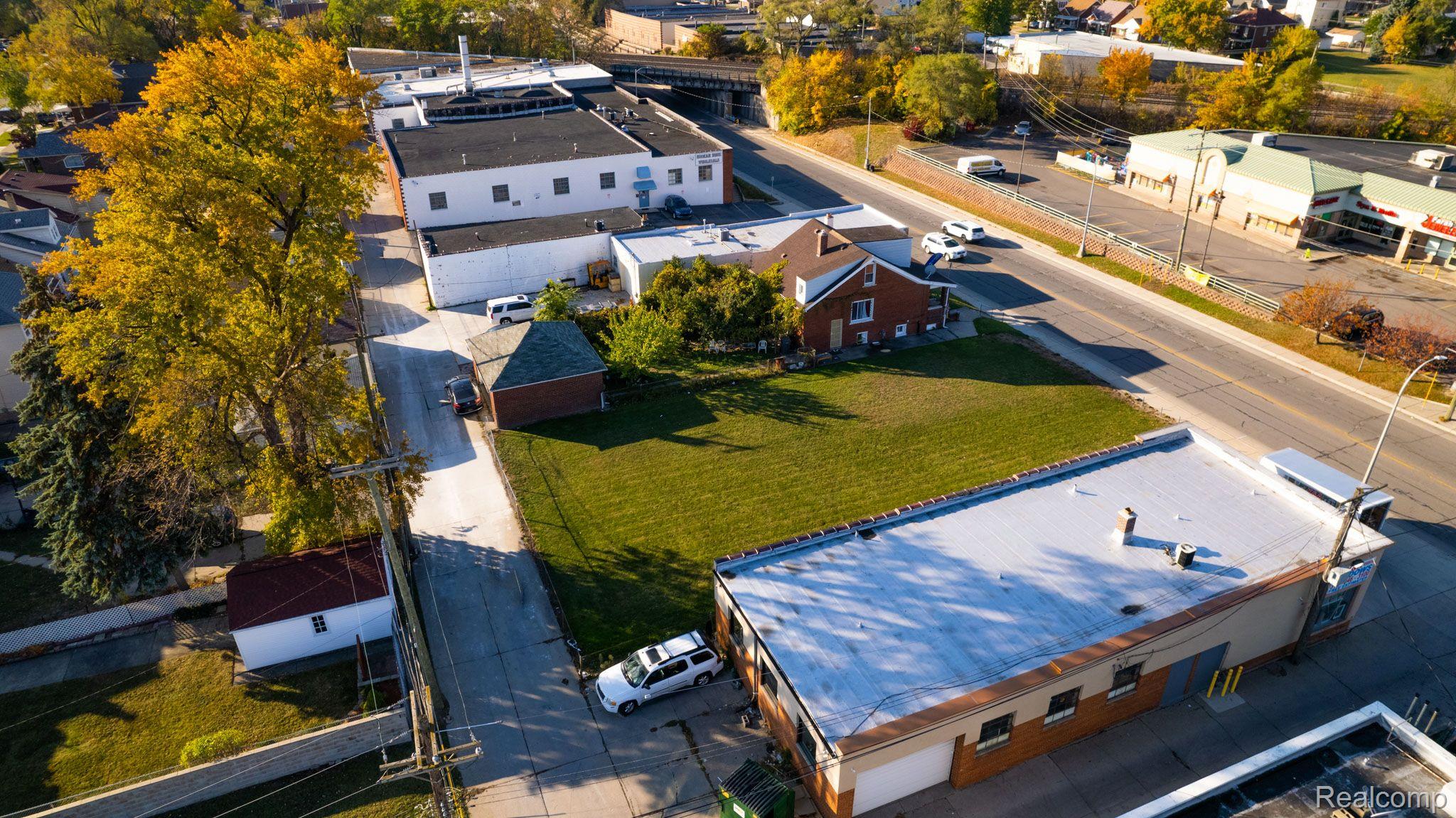 7114 Chase Road Dearborn, MI 48126 - Photo 7 of 9 Gallery Image 7