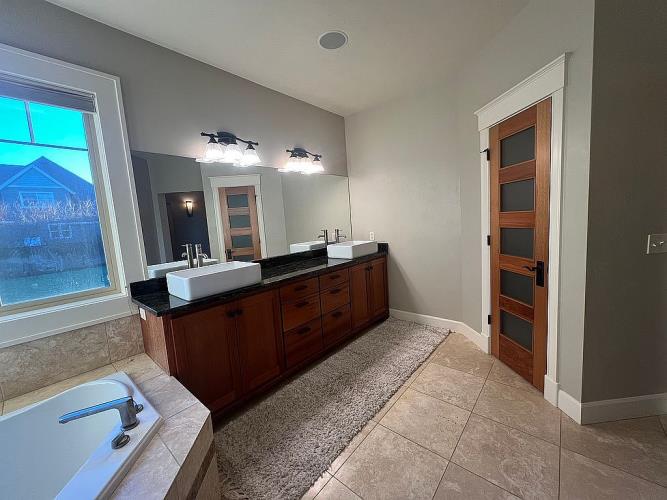 2979 Yolanda Avenue Springfield, OR 97477 - Photo 15 of 32