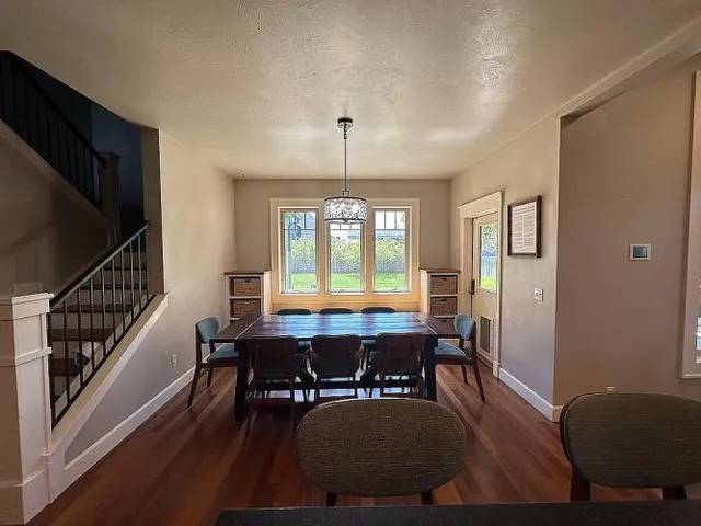 $1,100,000 | 2979 Yolanda Avenue, Springfield, OR 97477