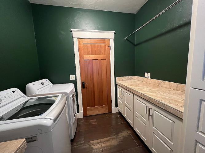 2979 Yolanda Avenue Springfield, OR 97477 - Photo 9 of 32