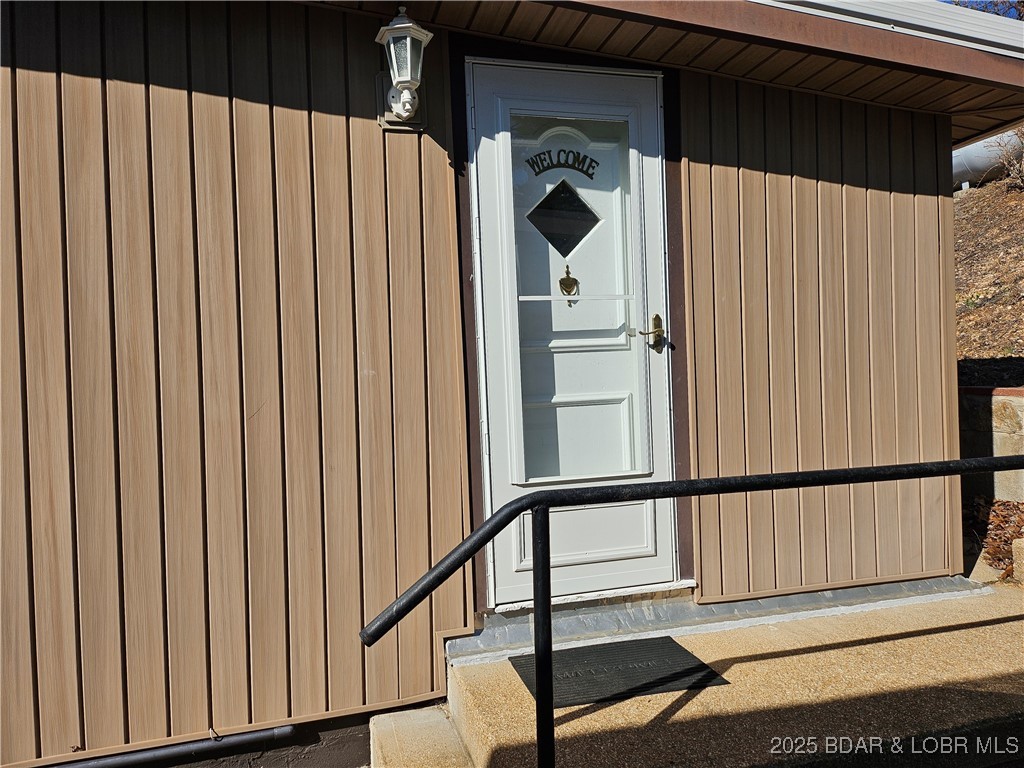 33 Zebco Court Edwards, MO 65326 - Photo 15 of 50 Side entry door on the left side