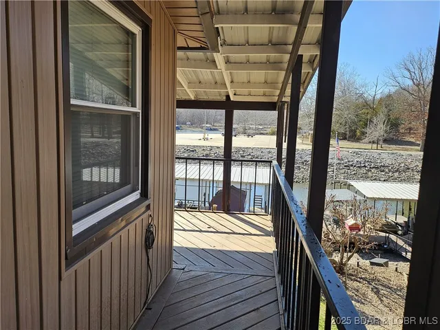 $285,000 | 33 Zebco Court, Edwards, MO 65326