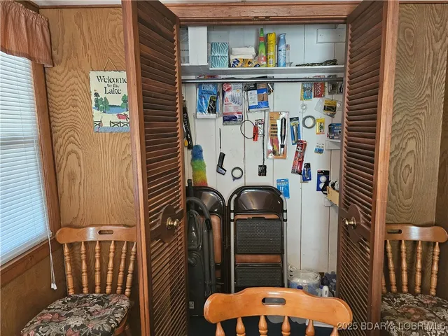 $285,000 | 33 Zebco Court, Edwards, MO 65326