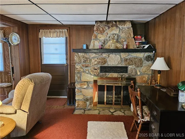 $285,000 | 33 Zebco Court, Edwards, MO 65326