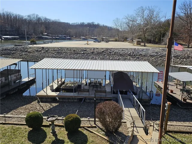 $285,000 | 33 Zebco Court, Edwards, MO 65326