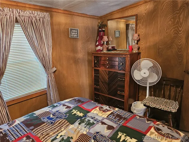 $285,000 | 33 Zebco Court, Edwards, MO 65326