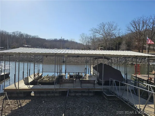 $285,000 | 33 Zebco Court, Edwards, MO 65326